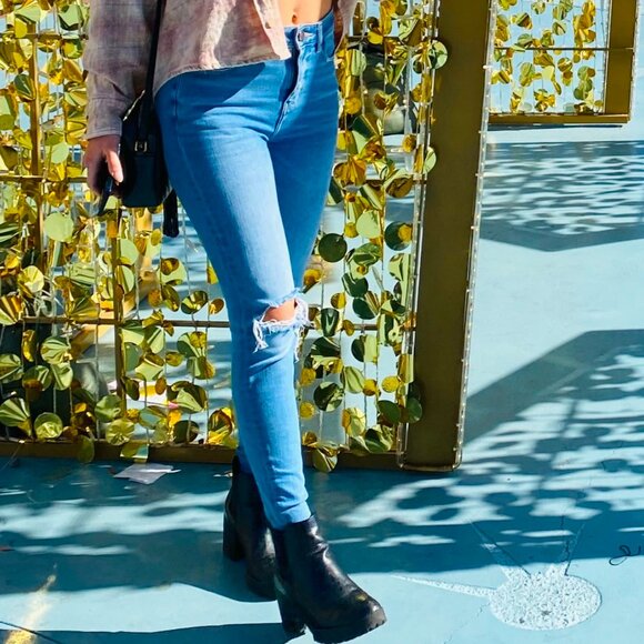 American Eagle The Dream Jean - High Rise Jegging - Picture 1 of 6